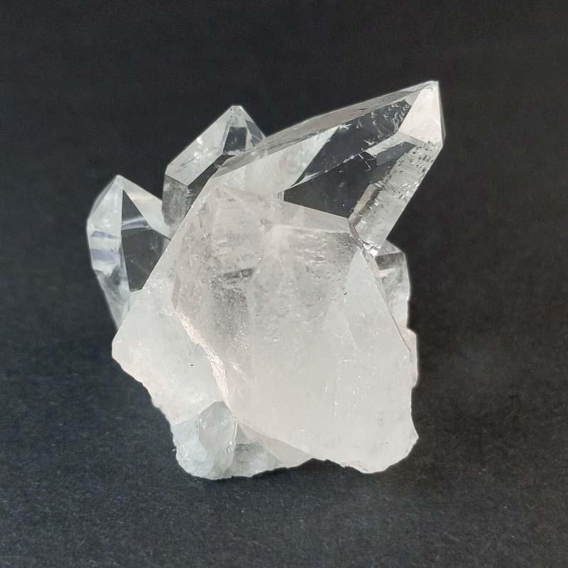 水晶 小さなクラスター（トマスゴンサガ産）